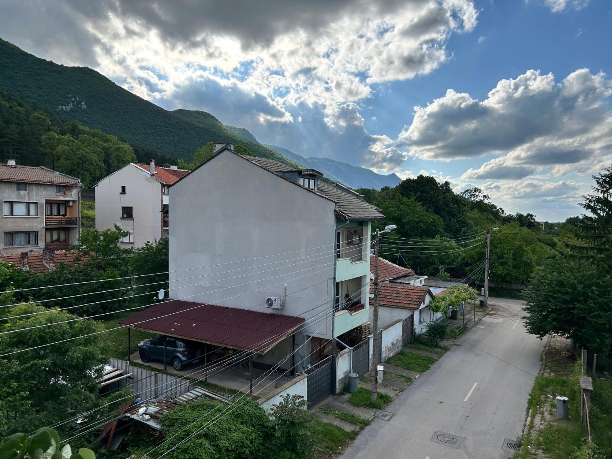 Apart House Ana Апартамент За Гости Ана Vratsa Dış mekan fotoğraf