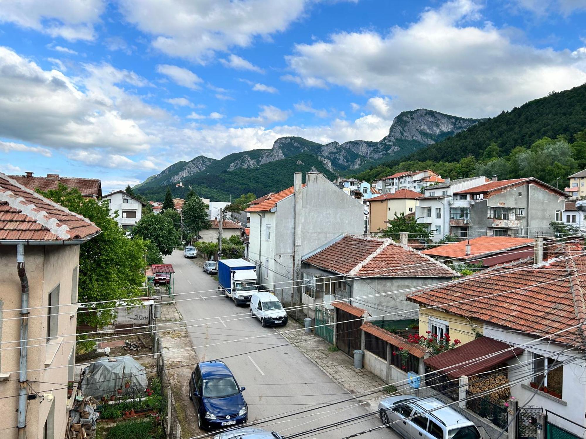 Apart House Ana Апартамент За Гости Ана Vratsa Dış mekan fotoğraf